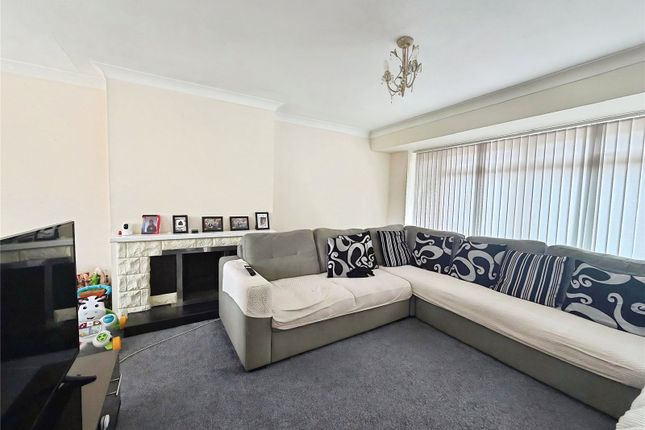 6, Foxcombe Drive, Reading photo 4