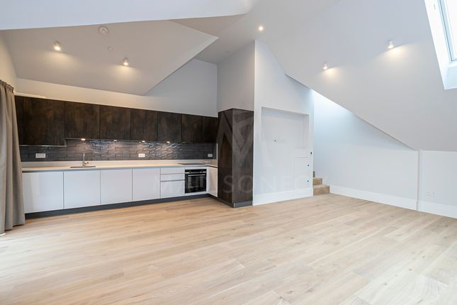 Flat 10, 89, High Road, Essex photo 4
