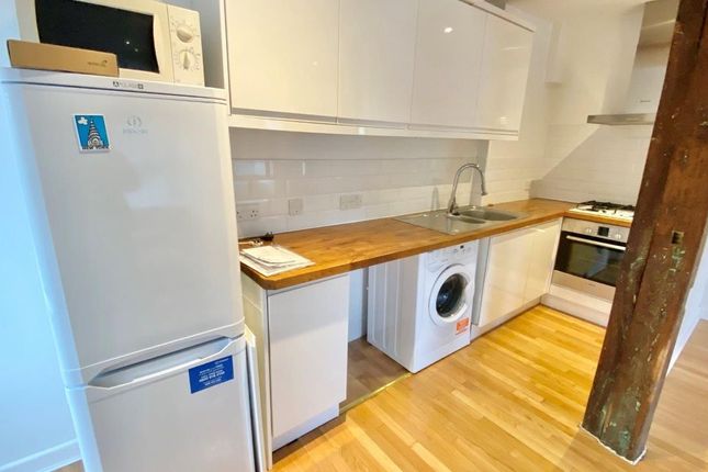 Flat 8a Barrington House, Torquay photo 4