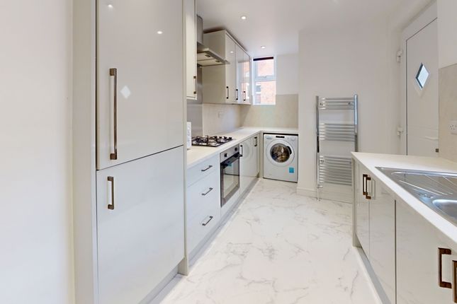 Manor Drive, Leeds photo 2