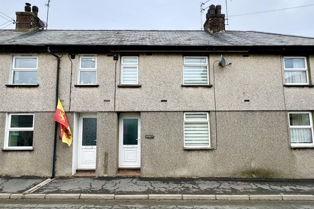 Thumbnail Terraced house for sale in Chwilog, Pwllheli