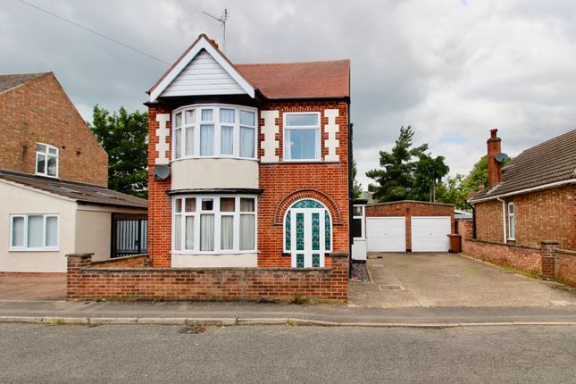 Thumbnail Detached house for sale in Westbrook Park Road, Woodston, Peterborough