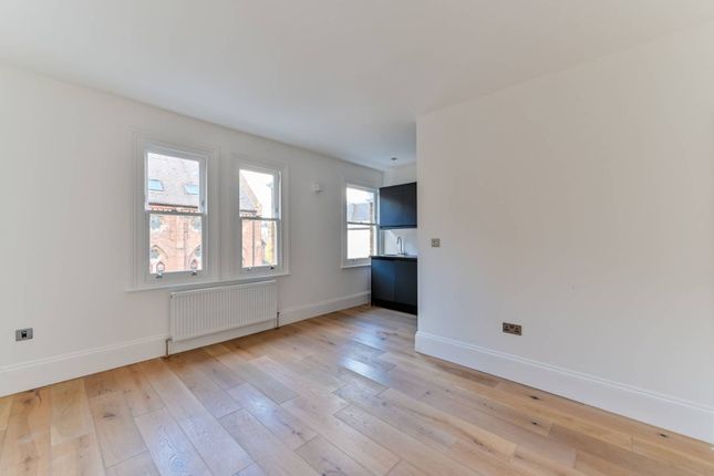 Thumbnail Flat to rent in Waldegrave Road, London SE19, Crystal Palace, London,