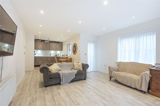 3 Jennings Court,, Eden Road, Sevenoaks photo 2