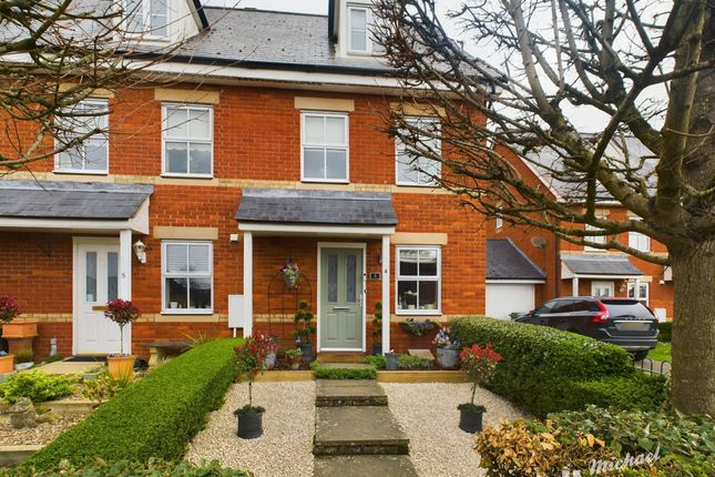 Town house for sale in Rose Terrace, Waddesdon