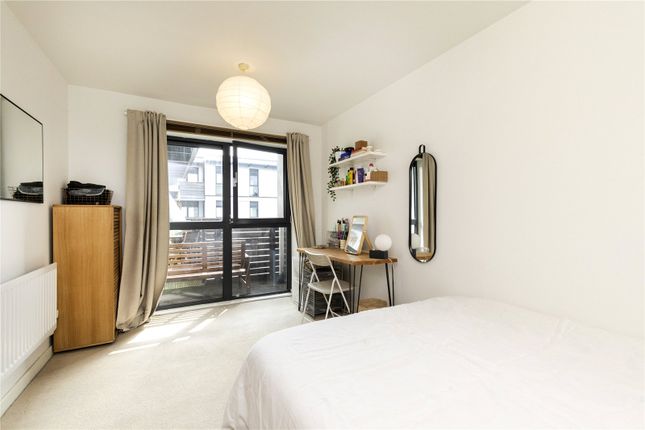 Flat 86, Terrace Apartments, 40, Drayton Park, London photo 3