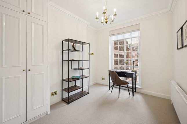 End terrace house to rent in Catherine Place, Westminster