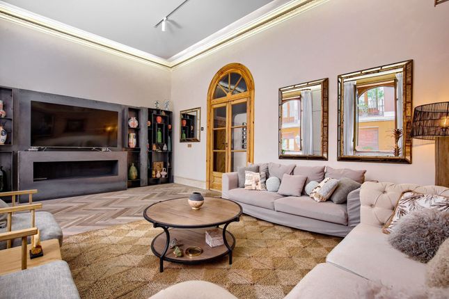 Apartment for sale in C. De La Bola, 28013 Madrid, Spain