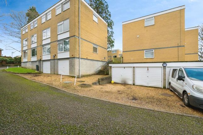 Flat 4, Chalfont Court Bracken Lane, Southampton photo 2
