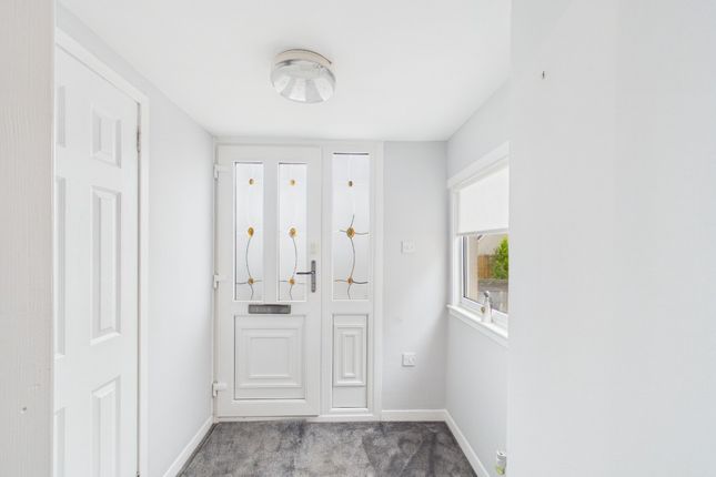 8, Forth Court, East Kilbride photo 2