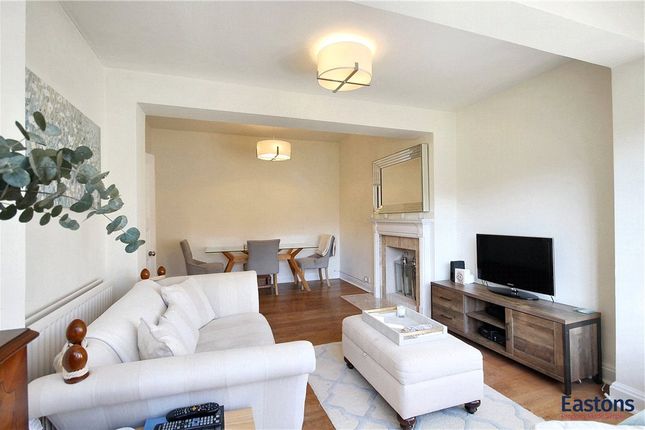 9, Lynwood Road, Surrey photo 4