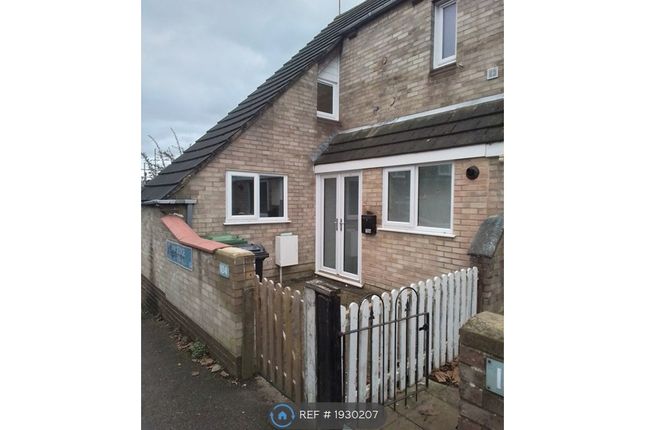 End terrace house to rent in Beambridge, Basildon SS13