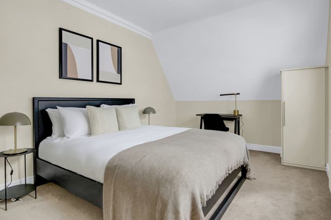 Flat 1, 27, John Adam Street, London photo 4