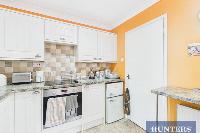 28, Greenways Close, Bridlington photo 3