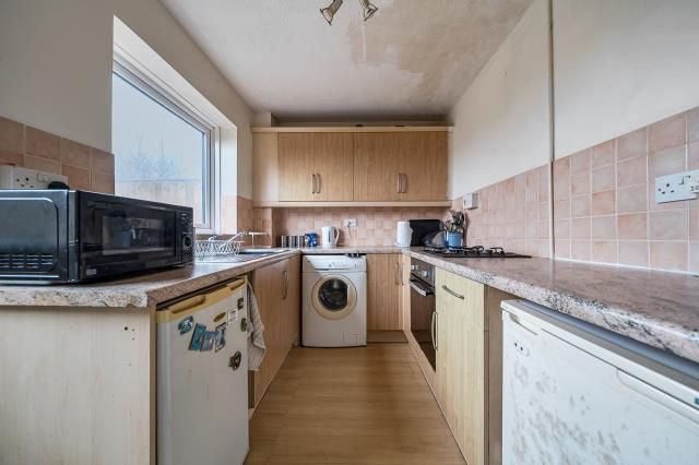 13, Croft Close, Hereford photo 3