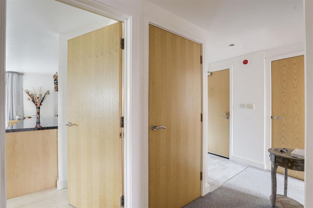 Flat for sale in Ockbrook Drive, Mapperley, Nottinghamshire