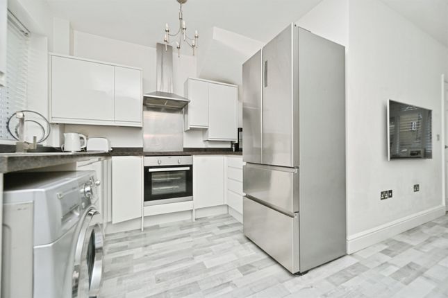 122a, Briar Road, WATFORD photo 2