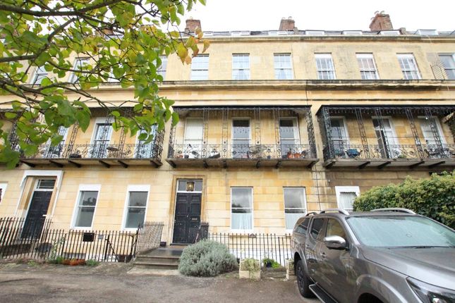 Thumbnail Flat to rent in Suffolk Square, Suffolks, Cheltenham