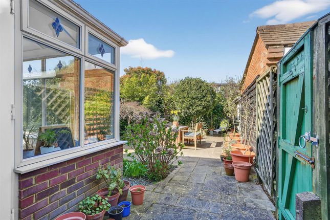 21, Grennell Road, Sutton photo 4