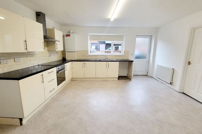 18 Millers Hill, Houghton le Spring photo 3