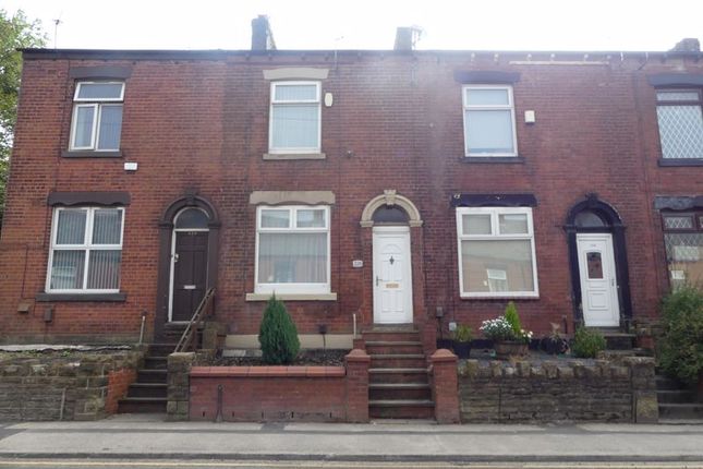 Terraced house to rent in Huddersfield Road, Oldham