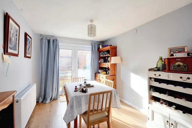 6, Kennedy Drive, Nottingham photo 4