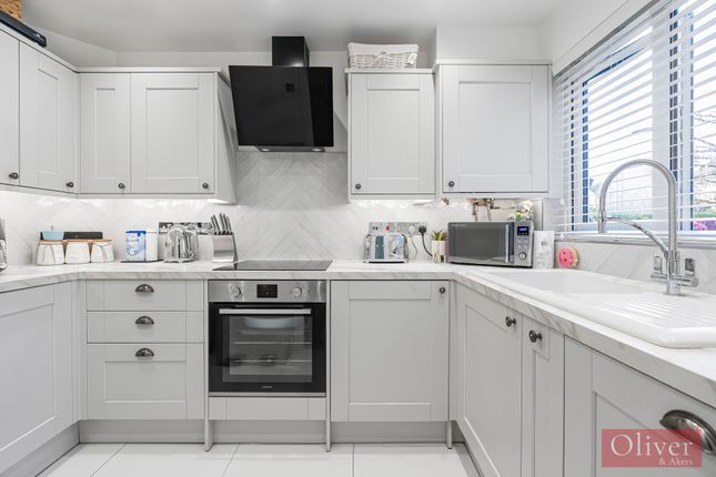 8, Perham Way, St Albans photo 4