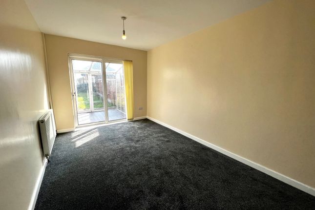 74, Coventry photo 5
