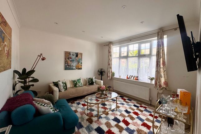 50b Firs Lane, London photo 3