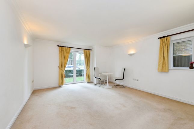 18, Coldstream Road, Surrey photo 3