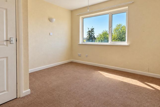 Flat 4, 321, Walton Road, Walton-on-the-Naze photo 3