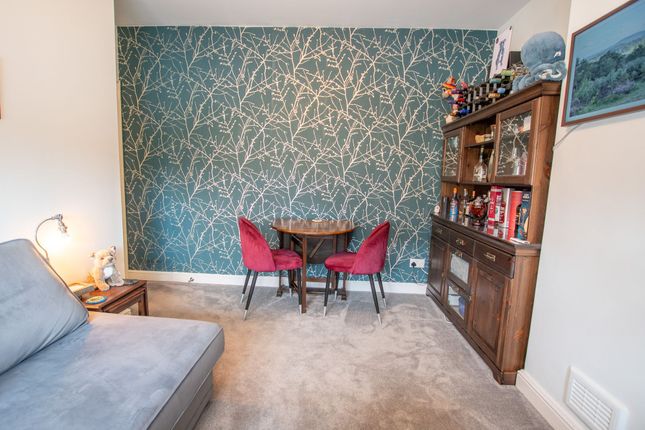Flat 3, 4 Grange Road, Guildford photo 3