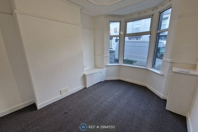 Larch Road, Birkenhead photo 4