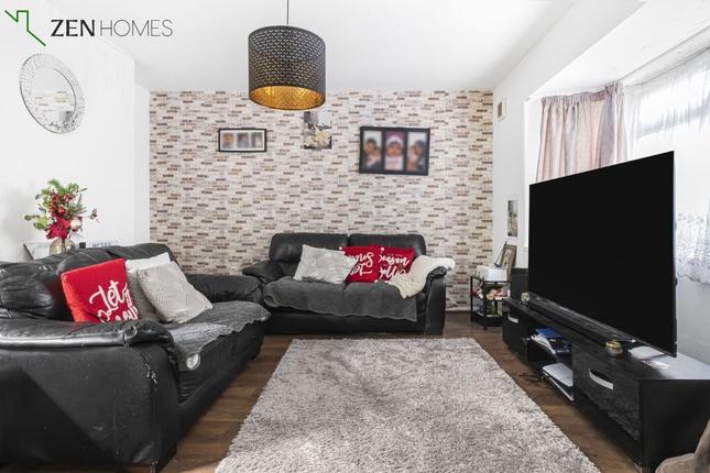 26 Chelsfield Green, London photo 2