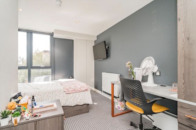 Flat 205, 62-64, Kenton Road, Harrow photo 3