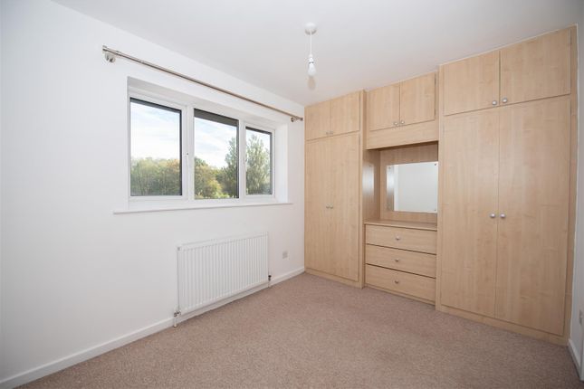 12, Drummond Avenue, Nottingham photo 4