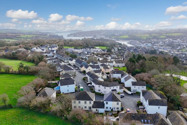 56 Round Ring Gardens, Penryn photo 2