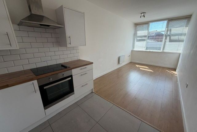 Flat 10, Kidderminster photo 4