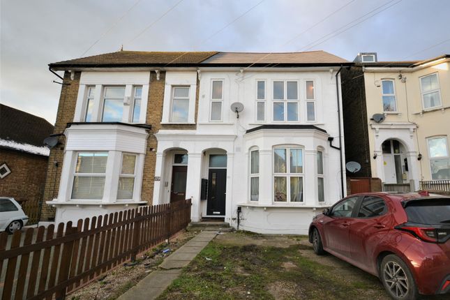 1-bed flat on 131, Hainault Road (6), Leytonstone, London, £825/mo