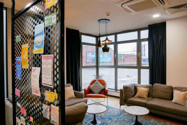 1-bed flat on S1, Little Patrick Street, Belfast, £646/mo