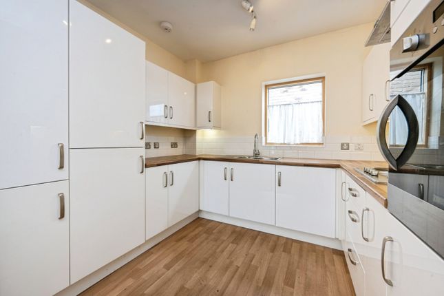 Flat 68, St. Bedes, 14, Conduit Road, Bedfordshire photo 3