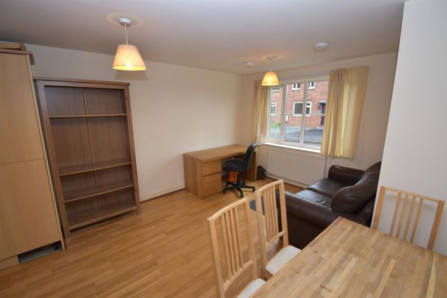 Flat 1, 1, Whites Row, Kenilworth photo 3