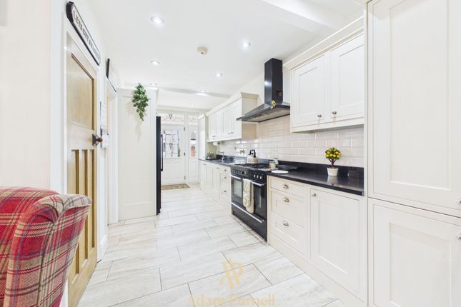 24 Kingsfield Road, Leicester photo 2