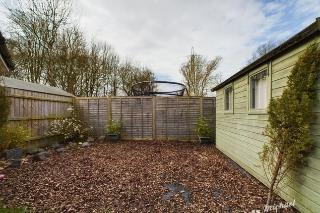 Detached house for sale in Harvest Close, Aylesbury, Buckinghamshire