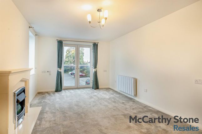 14 Michael Court, 43 Oakfield, Sale photo 4
