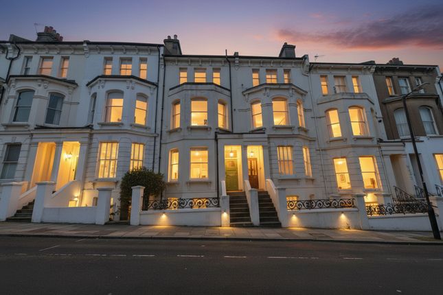 Studio studio on 14a Albert Road, Brighton, £250,000