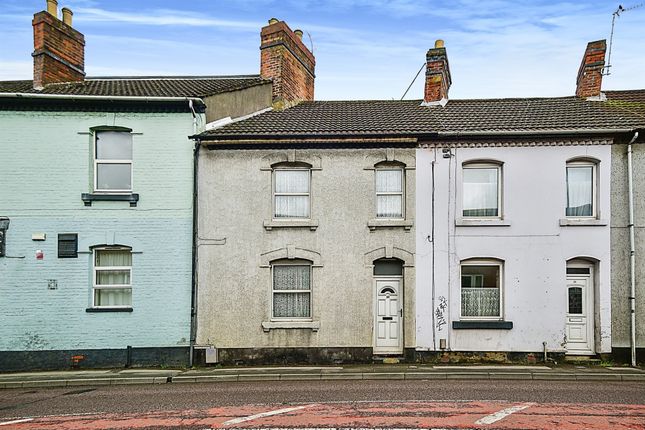 Terraced house for sale in Westcott Place, Swindon