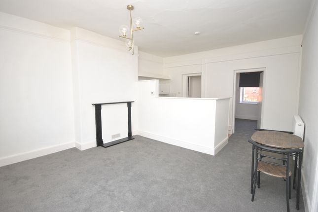 Flat 4, 3, St. Marys Street, Whitchurch photo 4