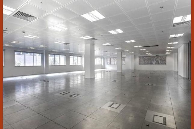 Office to let in Finsbury Market, London
