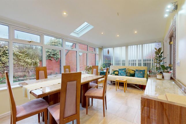 3, Minorca Grove, Milton Keynes photo 4